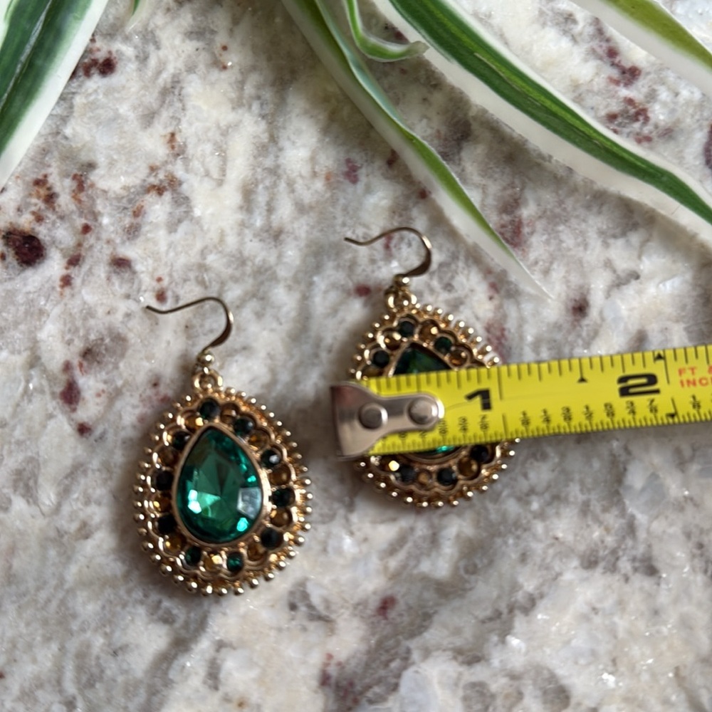 Elegant Teardrop Earrings - Picture 5 of 6